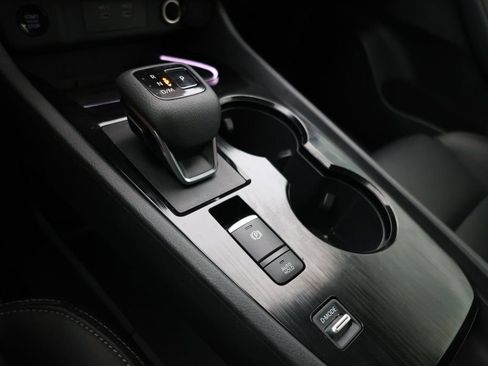 Used 2024 Nissan Rogue SL image 16