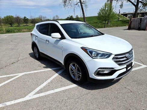 Used 2017 Hyundai Santa Fe Sport image 7