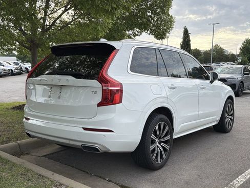 Used 2021 Volvo XC90 T5 Momentum w/ Climate Package FWD image 6