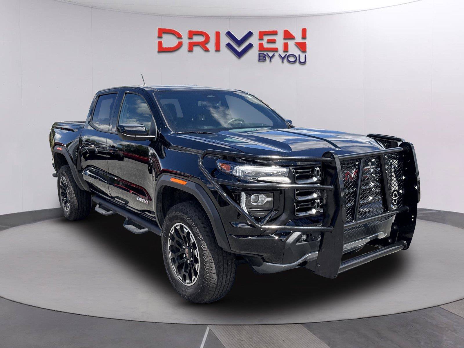 Used 2026 GMC Canyon AT4 w/ AT4 Premium Package AWD/4WD image 1