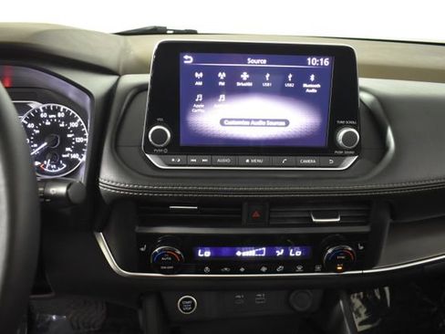 Used 2023 Nissan Rogue SV w/ SV Premium B Package AWD/4WD image 19