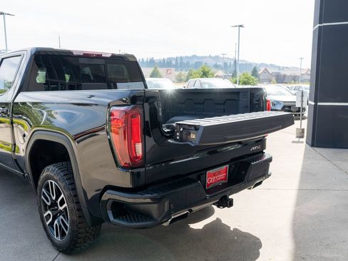 Used 2022 GMC Sierra 1500 AT4 w/ AT4 Premium Package AWD/4WD image 35
