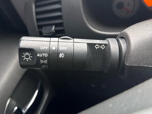 Used 2018 Nissan Frontier PRO-4X image 19