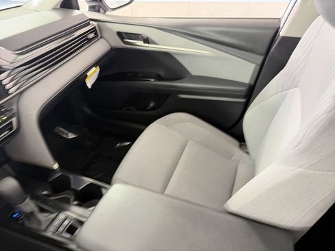Used 2026 Toyota Camry LE FWD image 21