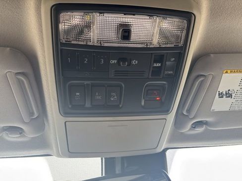 Used 2022 Toyota 4Runner Limited image 15