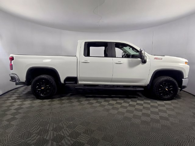 Used 2021 Chevrolet Silverado 2500 LT w/ Z71 Off-Road Package AWD/4WD image 11