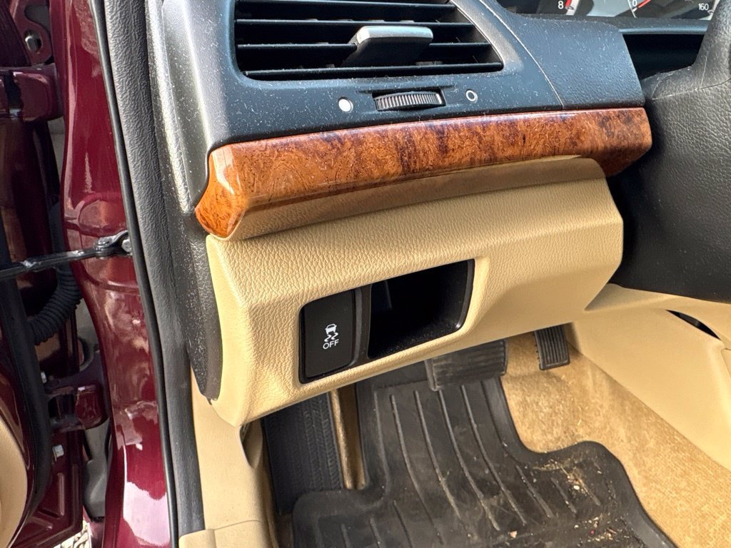 Used 2012 Honda Accord EX-L image 18
