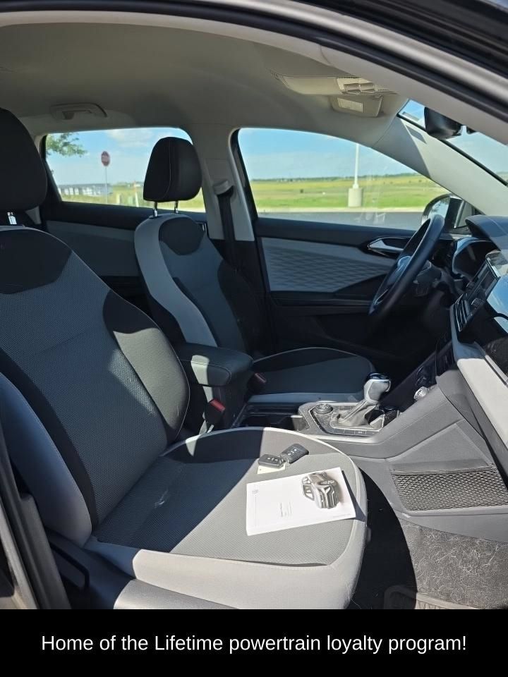 Used 2024 Volkswagen Taos S AWD/4WD image 4