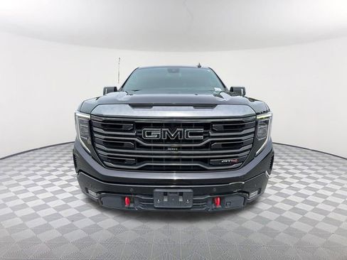 Used 2022 GMC Sierra 1500 AT4 w/ AT4 Premium Package AWD/4WD image 2