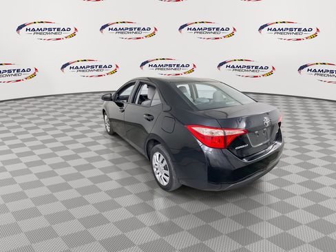 Used 2017 Toyota Corolla XLE image 6
