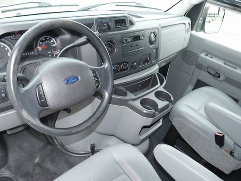 Used 2014 Ford E-350 and Econoline 350 Super Duty w/ Power Group image 12