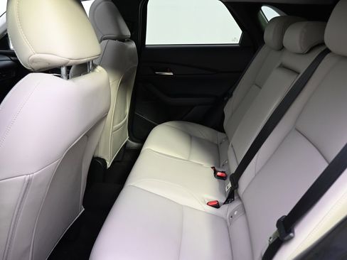 Certified 2025 MAZDA CX-30 AWD 2.5 S w/ Preferred Package image 21