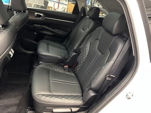 Used 2022 Kia Sorento SX Prestige AWD/4WD image 39