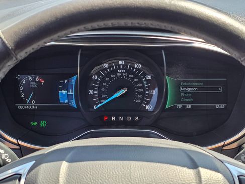 Used 2015 Ford Fusion SE w/ Equipment Group 202A image 23