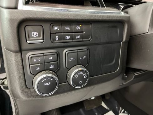 Used 2025 Chevrolet Tahoe LT AWD/4WD image 32