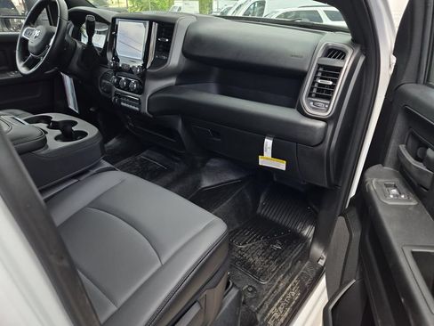 New 2026 RAM 5500 Tradesman w/ Chrome Appearance Group AWD/4WD image 11