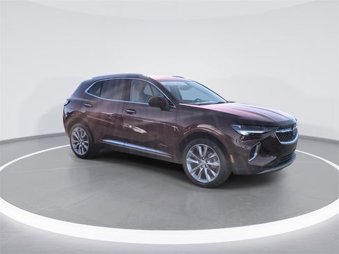 Used 2023 Buick Envision Avenir image 2