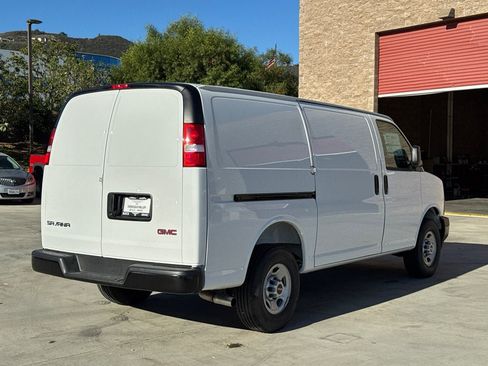 New 2025 GMC Savana 2500 w/ Driver Convenience Package RWD image 18