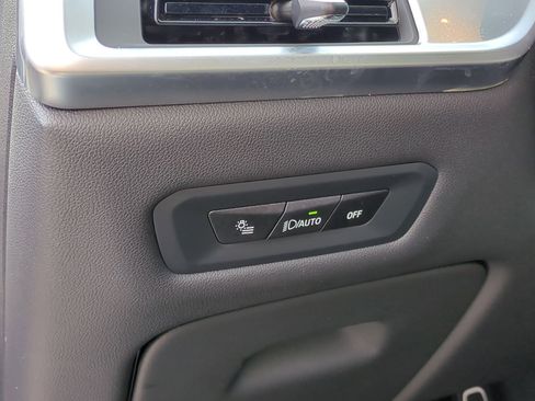 Used 2026 BMW X5 xDrive40i w/ M Sport Package image 17