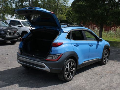 Used 2022 Hyundai Kona Limited AWD/4WD image 7