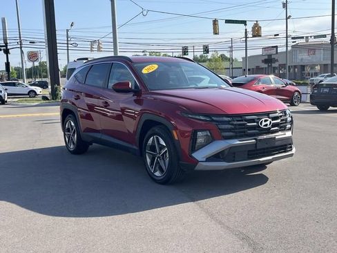 Certified 2025 Hyundai Tucson SEL image 3