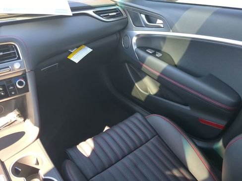 Used 2025 Genesis G70 3.3T Advanced RWD image 16