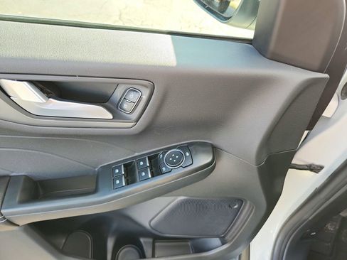Used 2024 Ford Escape SE FWD image 21