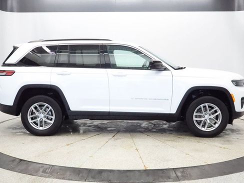 Certified 2024 Jeep Grand Cherokee Laredo X w/ Luxury Tech Group I image 8