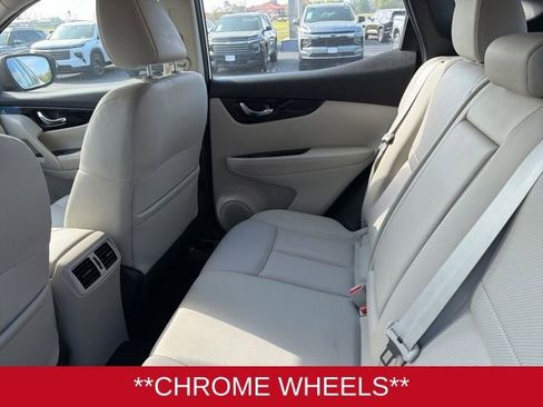 Used 2022 Nissan Rogue Sport SL image 21