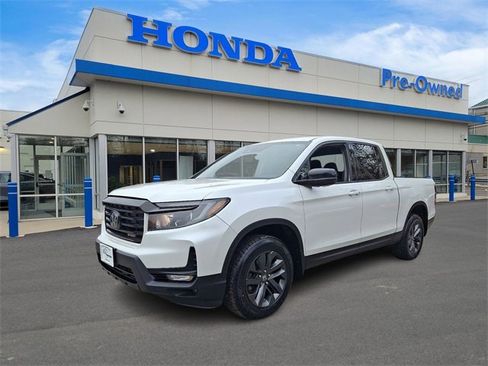 Used 2022 Honda Ridgeline Sport image 1