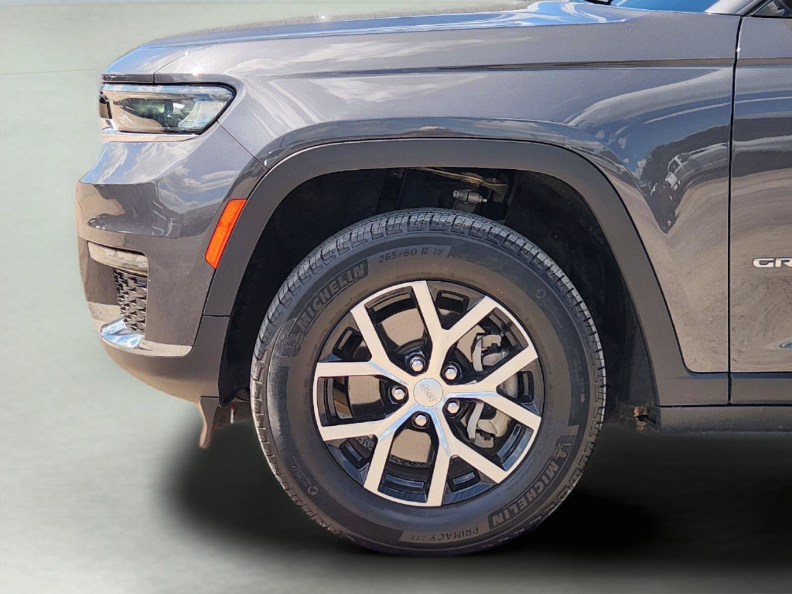 Used 2023 Jeep Grand Cherokee L Limited RWD image 8