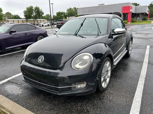 Used 2013 Volkswagen Beetle Turbo FWD image 1
