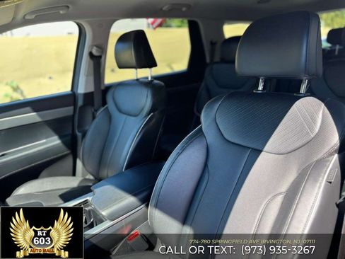 Used 2025 Hyundai Palisade SEL FWD image 8