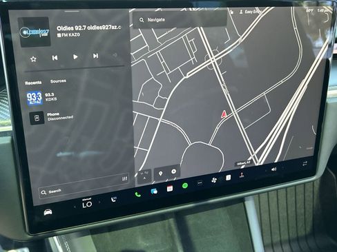 Used 2023 Tesla Model X Plaid image 14