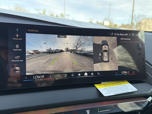 New 2026 BMW X3 xDrive30 w/ Premium Package image 3