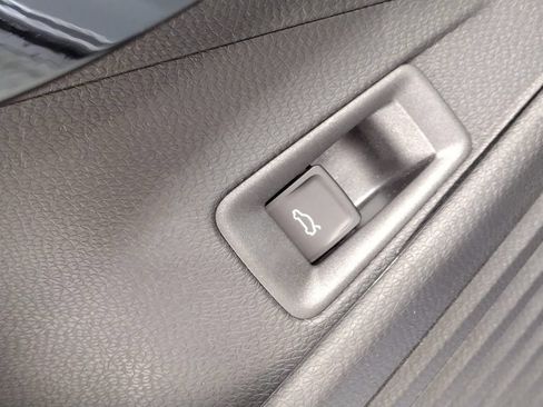 New 2026 Volkswagen ID.4 Pro S Plus AWD/4WD image 18
