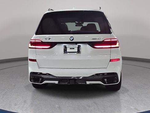 New 2026 BMW X7 xDrive40i w/ M Sport Package image 6