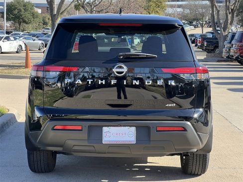 Certified 2025 Nissan Pathfinder S image 5