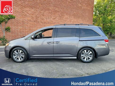 Used 2016 Honda Odyssey Touring Elite image 6