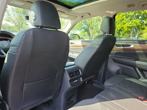 Used 2025 Volkswagen Atlas SE AWD/4WD image 20