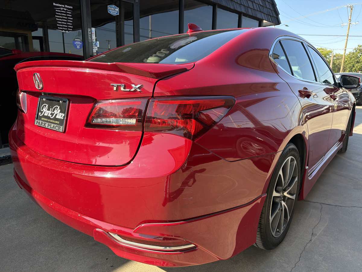 Used 2017 Acura TLX w/ Technology Package FWD image 3