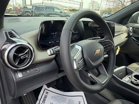 New 2026 Chevrolet Equinox LT w/ Convenience Package II AWD/4WD image 33