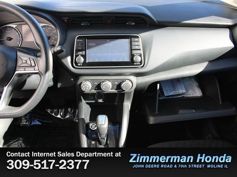 Used 2022 Nissan Kicks S image 16