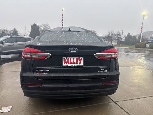 Certified 2019 Ford Fusion SE image 6