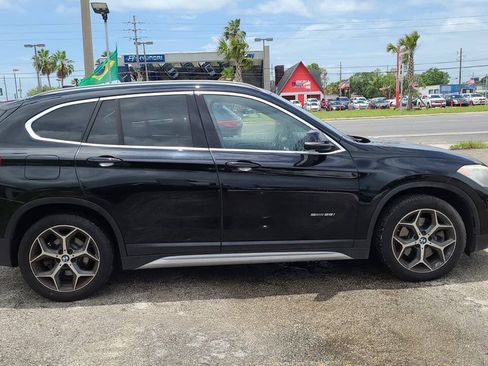 Used 2018 BMW X1 sDrive28i FWD image 3