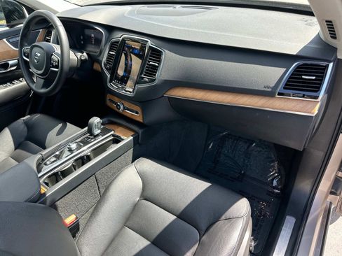 Certified 2023 Volvo XC90 T8 Plus image 25