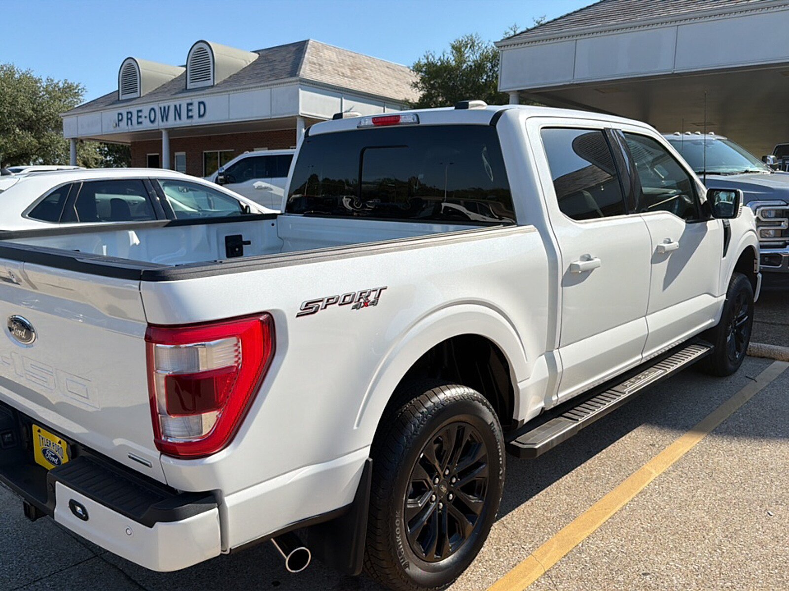 Used 2023 Ford F150 Lariat w/ Equipment Group 502A High AWD/4WD image 8