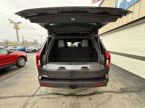 New 2026 Ford Expedition Tremor image 32