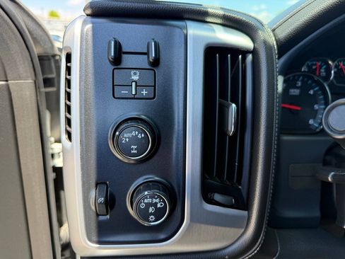 Used 2018 GMC Sierra 1500 SLT AWD/4WD image 31