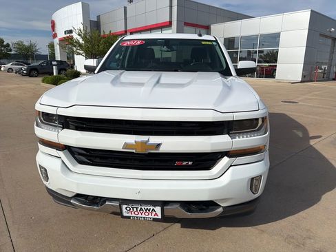 Used 2018 Chevrolet Silverado 1500 LT w/ All Star Edition AWD/4WD image 3